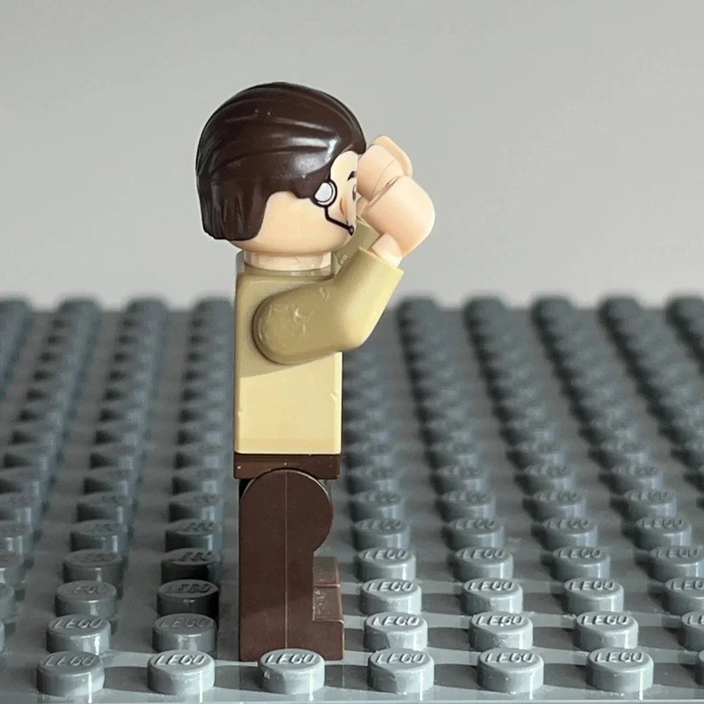 LEGO Star Wars Resistance Officer Minifigure Tan Uniform Brown Pants Headset